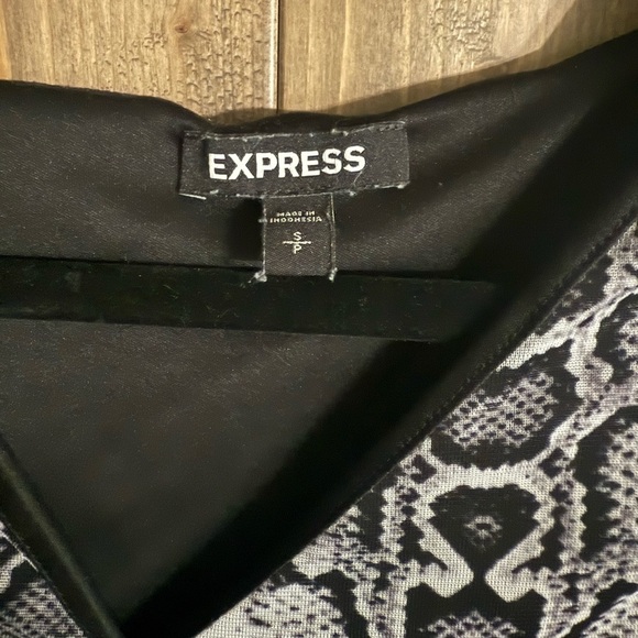 Express Black and Gray Snake Print Blouse - Picture 2 of 2